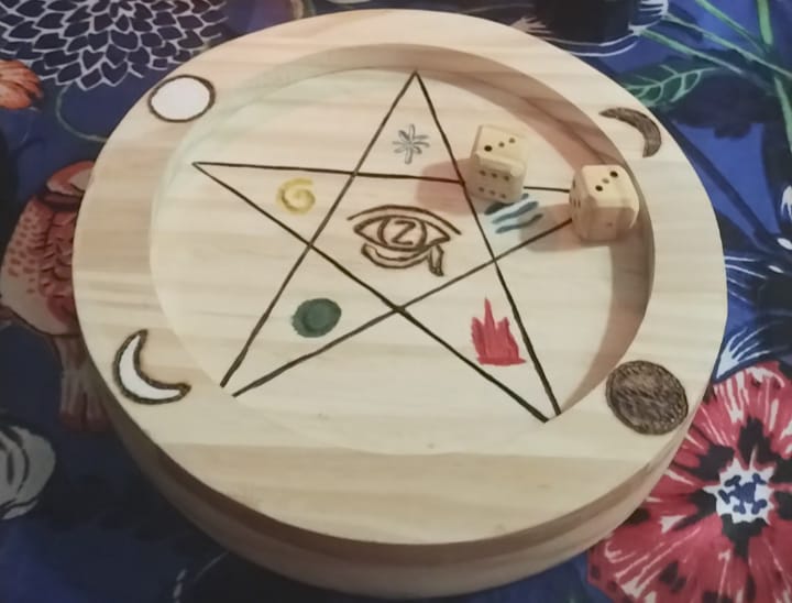 Jogo de Dados - 3 Perguntas sim ou não